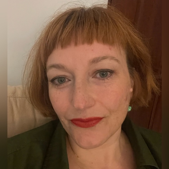 Meet your Posher, Rebecca - Picture 2 of 5